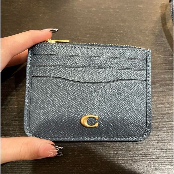 COACH Zip Card Case Cardholder Coin Purse Wallet Navy Blue Gold Logo Accent - Picture 1 of 5